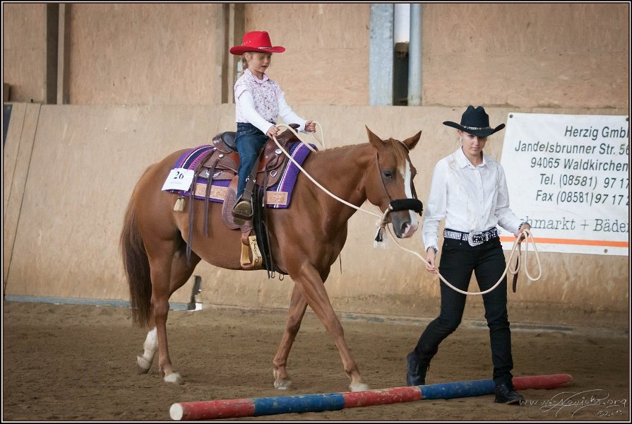 mp-stables 20130921 021