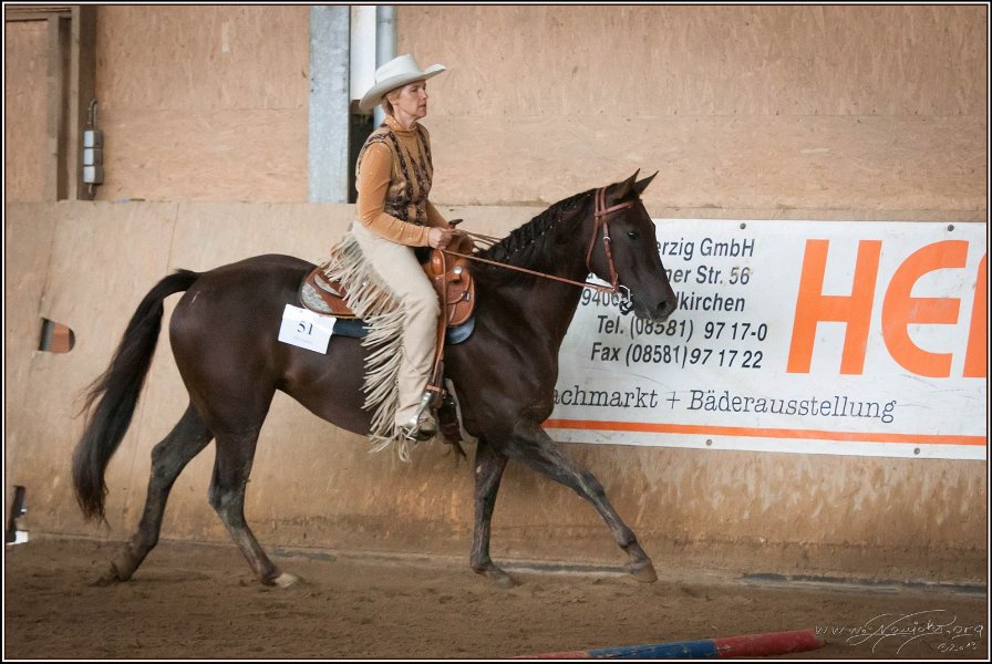 mp-stables 20130921 042